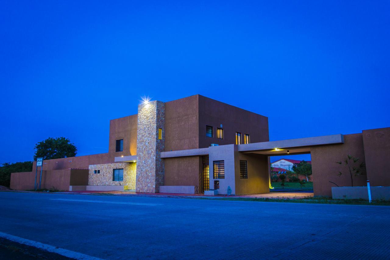 El Suto-Aparthotel San Jose de Chiquitos Luaran gambar